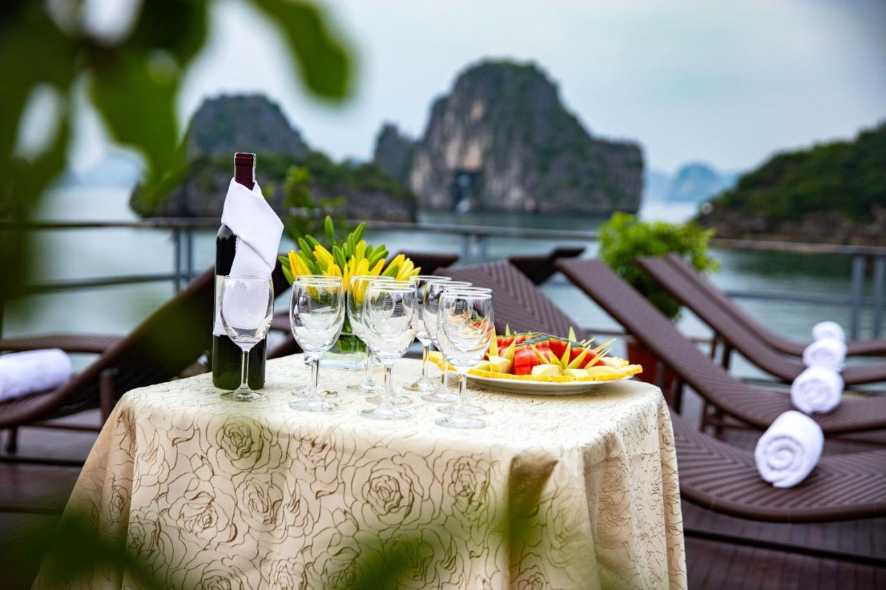 Hotel Seasun Boutique Cruise Ha Long Exterior foto